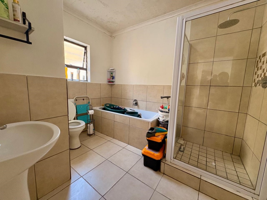 2 Bedroom Property for Sale in Nahoon Valley Park Eastern Cape